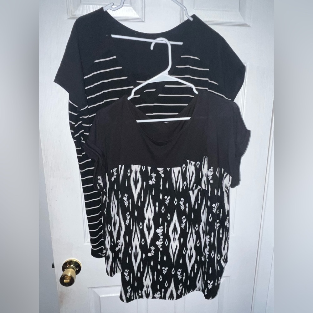 Black and White Patterned Women's Top